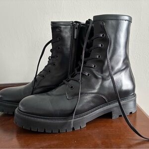 Thursday Boot Company Women 10.5 Black Combat Boots — One Zipper Issue